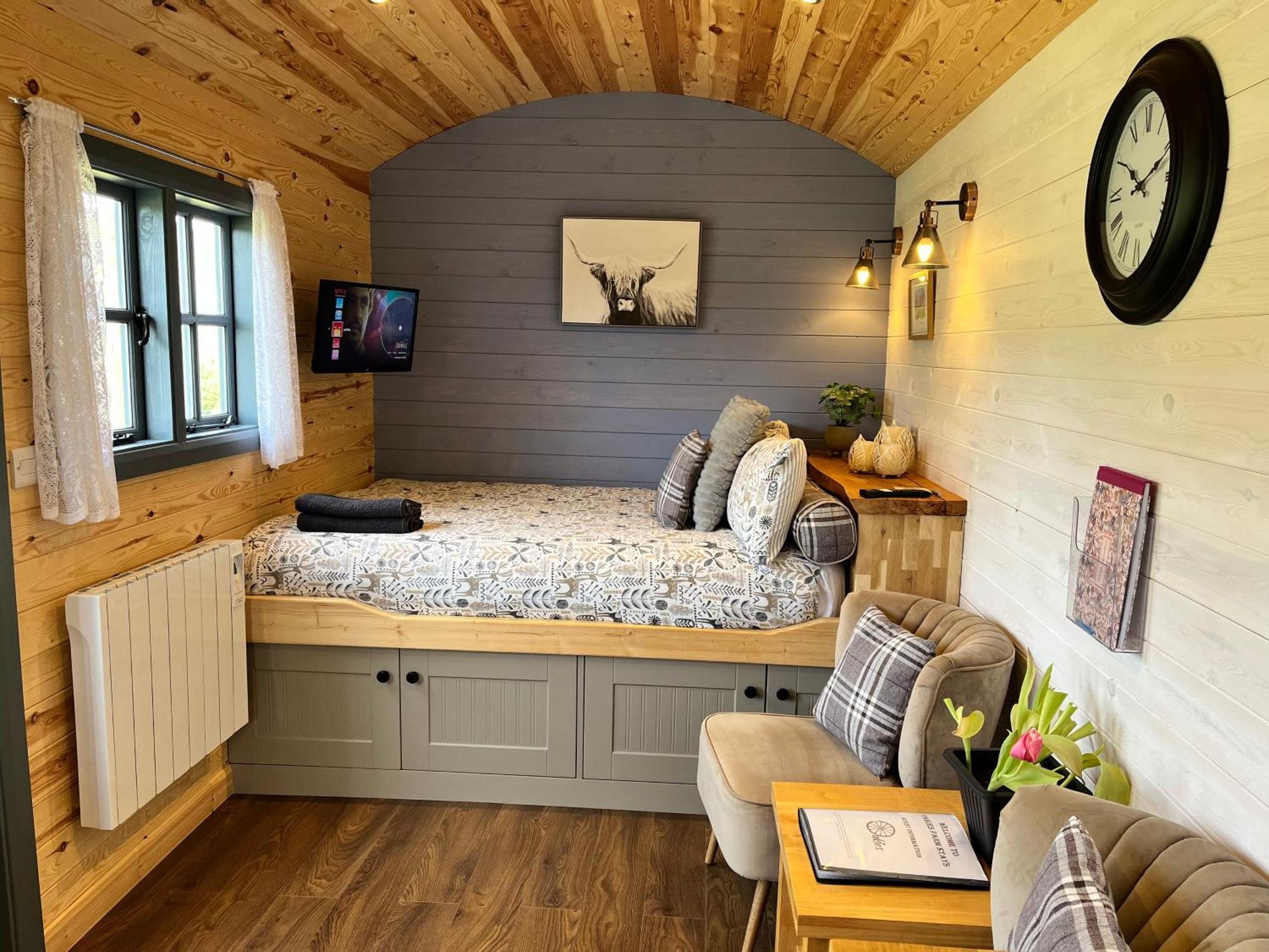 Oakies Farm Stays Лландовери Экстерьер фото